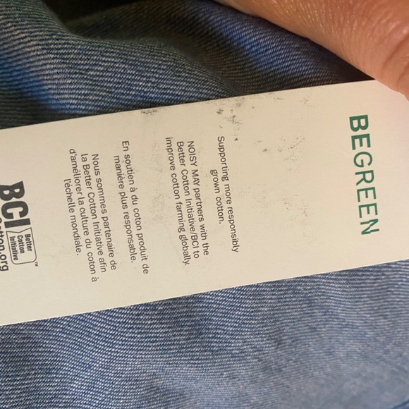 Angel Wing jean Shacket - Picture 5 of 7